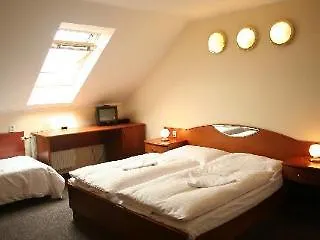 Otel U Hvezdy 3*